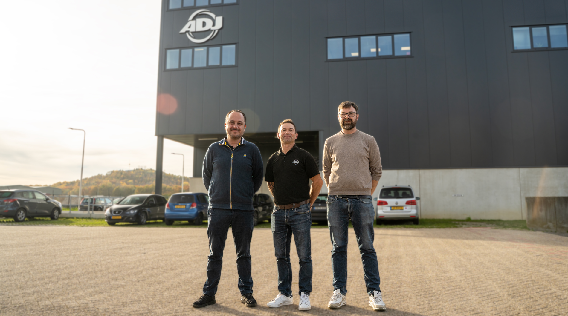 ADJ Announces New Strategic Distribution Partnership with Sacom AG in Switzerland