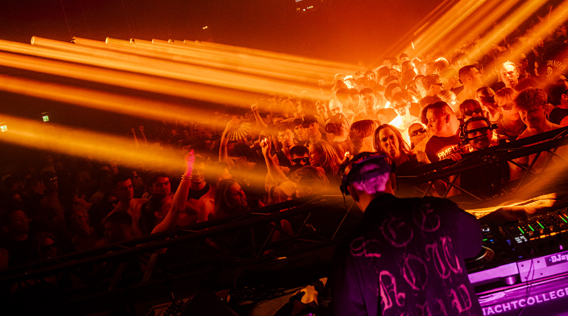 ADJ’s Vizi Beam CMY Creates Dazzling Aerial Effects for NachtCollege in Tilburg